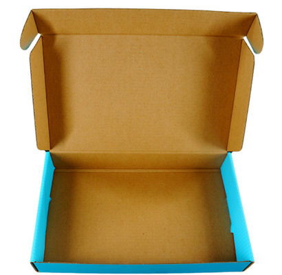 Paket der Pappe100g/m2 packt glatte lackierende kundenspezifische Pappverschiffen-Kästen ein